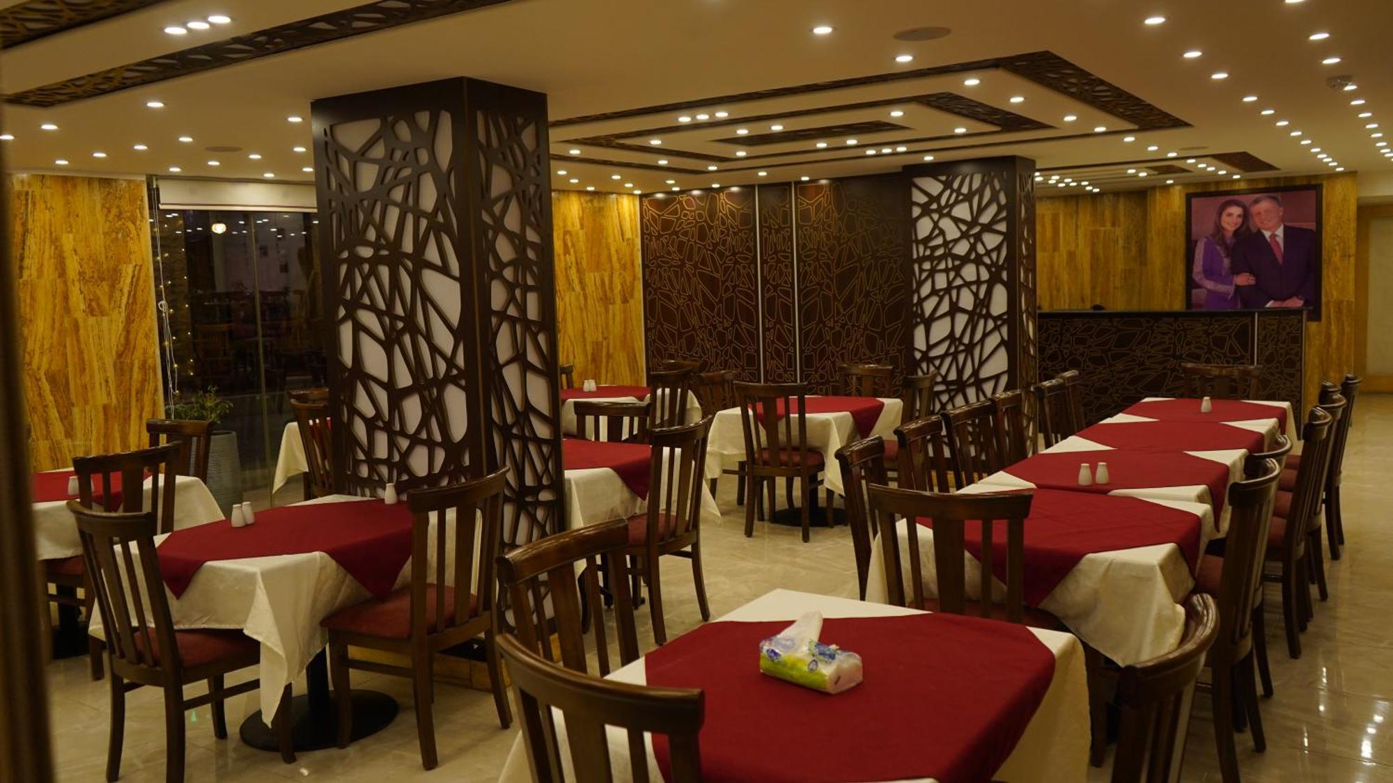 Petra Agora Hotel 瓦迪穆萨 外观 照片